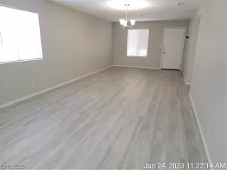 Photo #4: 2468063 Listing 