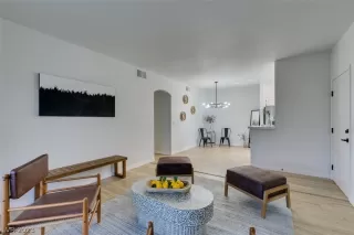 Photo #3: 2468079 Listing