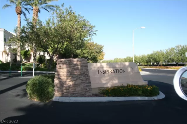 MLS: 2468100 Condo For Sale