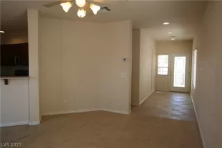 Photo #4: 2468100 Listing 