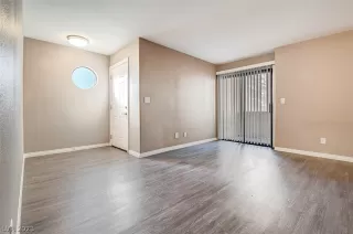 Photo #4: 2468153 Listing 