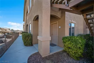 Photo #3: 2468159 Listing