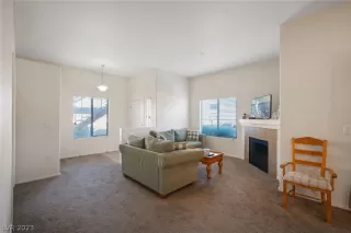 Photo #6: 2468159 Listing