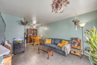 Photo #5: 2468164 Listing