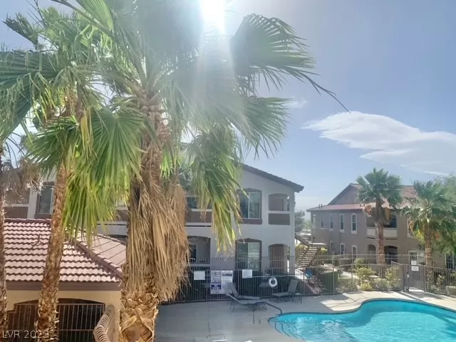 MLS: 2468245 Condo For Sale