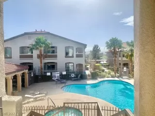 Photo #2: 2468245 Listing