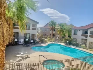 Photo #3: 2468245 Listing