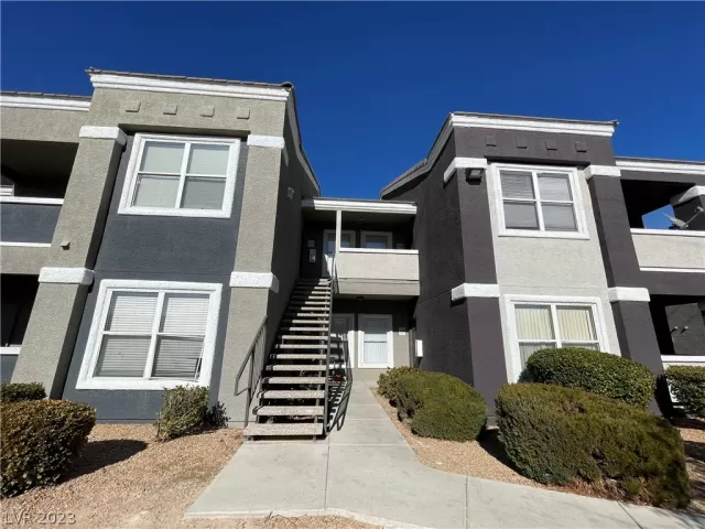 MLS: 2468266 Condo For Sale