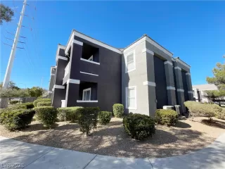 Photo #1: 2468266 Listing 