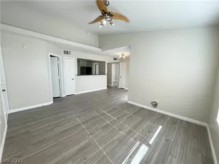 Photo #3: 2468266 Listing 