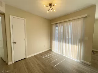 Photo #6: 2468266 Listing 