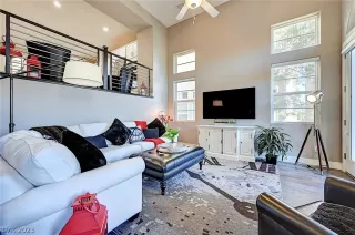 Photo #4: 2468280 Listing 