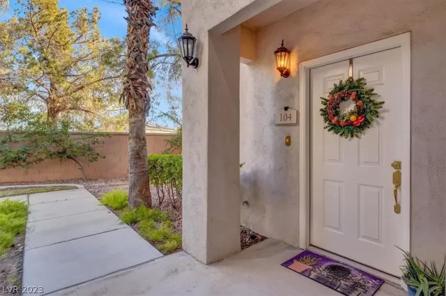 MLS: 2468283 Condo For Sale