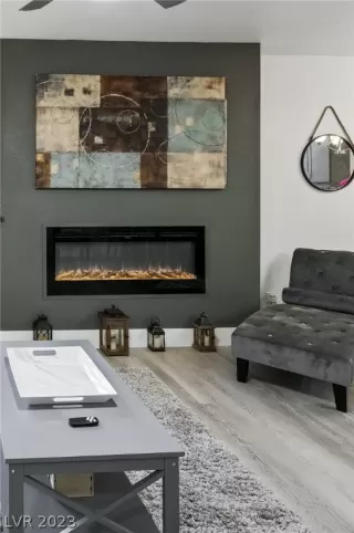 Photo #2: 2468291 Listing 