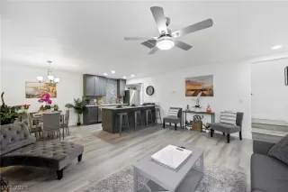 Photo #6: 2468291 Listing 