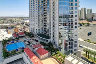 Photo #2: 2468298 Listing