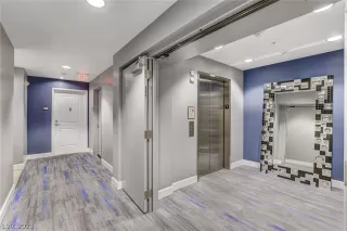 Photo #3: 2468298 Listing