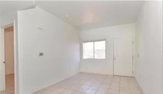Photo #2: 2468312 Listing 