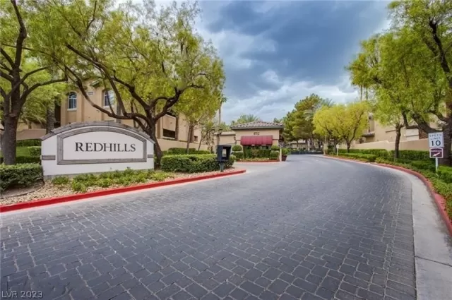 MLS: 2468325 Condo For Sale