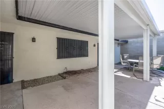 Photo #4: 2468361 Listing