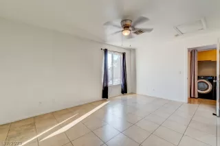 Photo #5: 2468389 Listing