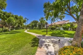 Photo #2: 2468456 Listing 