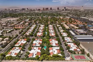 Photo #3: 2468456 Listing 