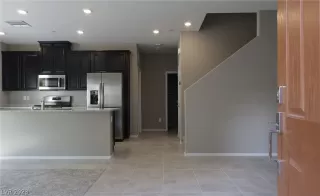 Photo #1: 2468465 Listing 