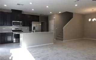 Photo #2: 2468465 Listing 