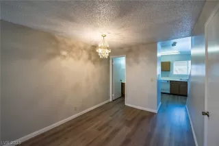 Photo #5: 2468483 Listing 