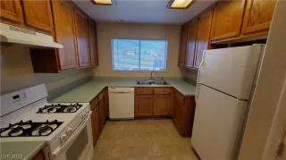 Photo #6: 2468503 Listing