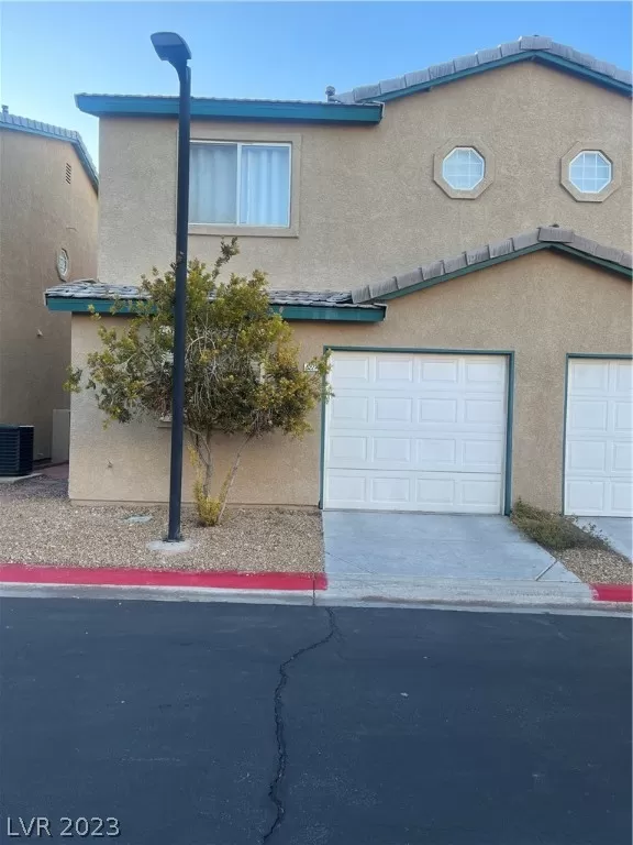 MLS: 2468529 Condo For Sale