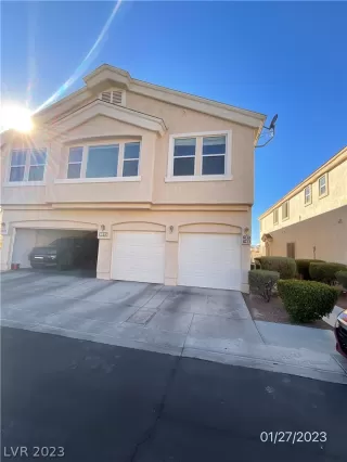 Photo #1: 2468552 Listing 