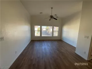 Photo #4: 2468552 Listing 