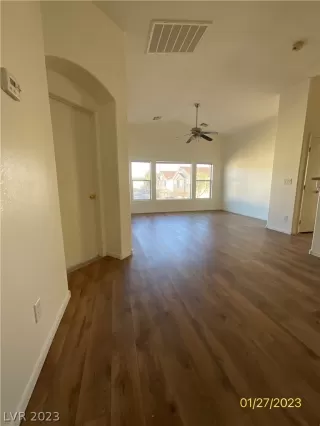 Photo #6: 2468552 Listing 