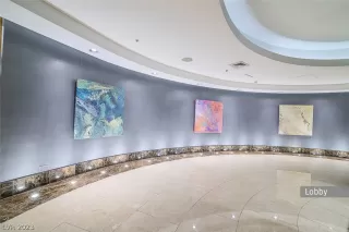 Photo #3: 2468558 Listing 