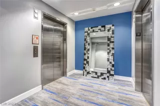 Photo #5: 2468558 Listing 