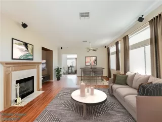 Photo #1: 2468564 Listing 