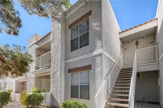 Photo #1: 2468600 Listing 