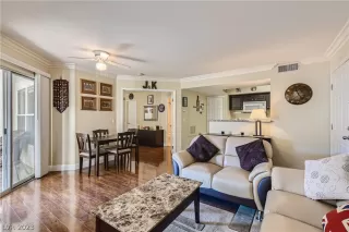 Photo #6: 2468600 Listing 