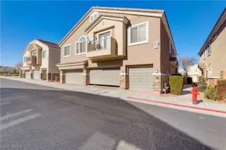 Photo #2: 2468634 Listing