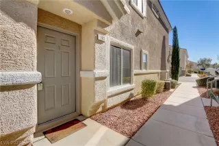 Photo #3: 2468634 Listing