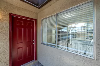 Photo #1: 2468667 Listing 