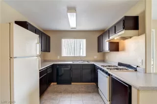 Photo #4: 2468671 Listing 