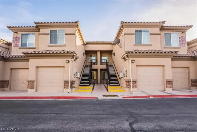 MLS: 2468681 Condo For Sale