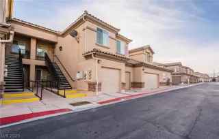 Photo #2: 2468681 Listing 