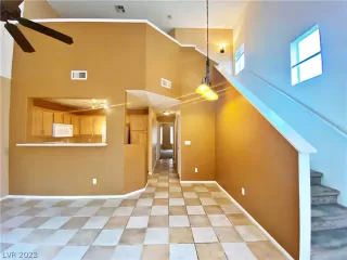 Photo #1: 2468693 Listing 