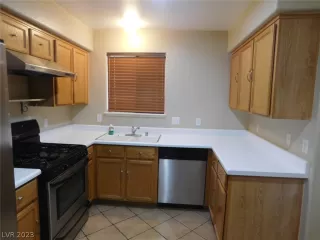 Photo #5: 2468752 Listing 