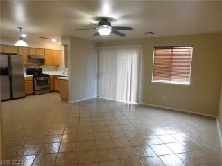 Photo #6: 2468752 Listing 