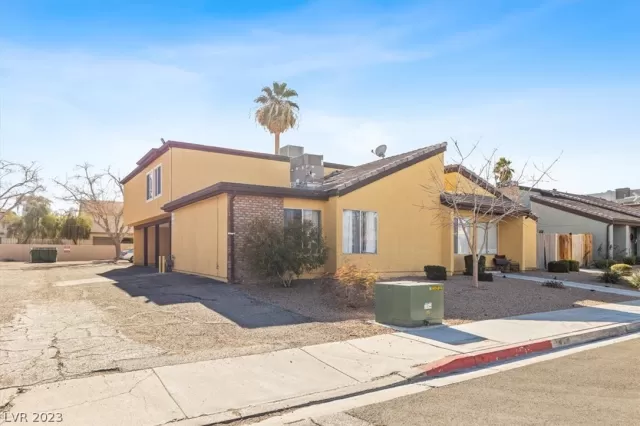 MLS: 2468770 Condo For Sale